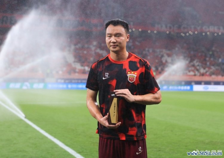 获评月度最佳守门员！陈威：用一个词就是坚守  ，可能也有些运