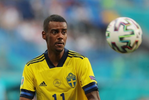 伊萨克：对阵瑞士的赛事  我可以出战，如果需要我能踢满90分