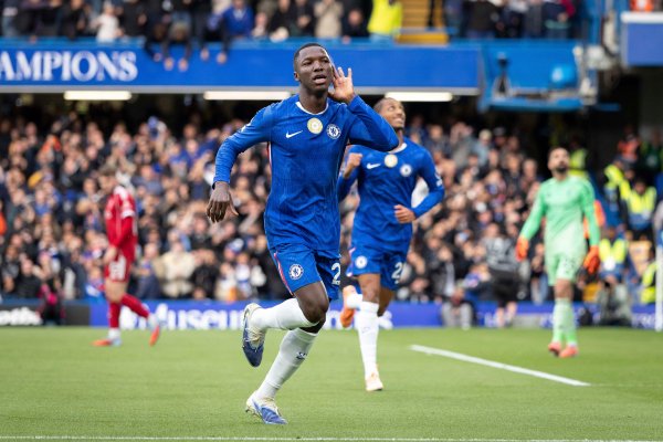 TA：切尔西疯狂球员交易短期能应对PSR压力，但长期来看隐患