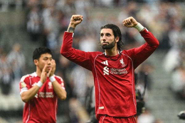 又帅又能踢，索博斯洛伊本赛季4场欧冠贡献1球3助功