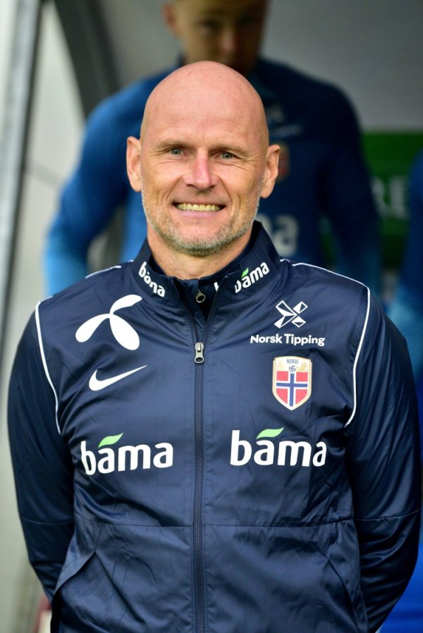 挪威主帅：相信意大利最终能晋级下一轮  世界杯赛  ，并不担